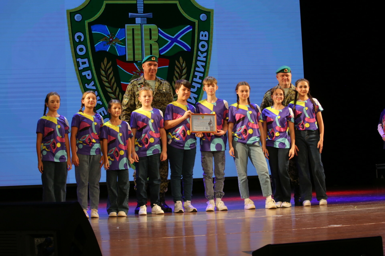 «Все вместе мы придем к победе»: в Казани прошел концерт в поддержку участников СВО