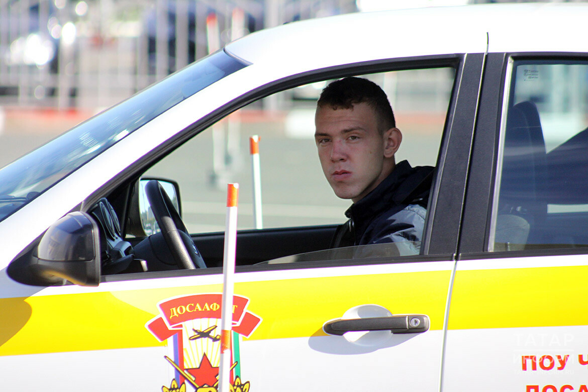 Правительство РТ поручило обучить почти 1 тыс. будущих призывников на водителей