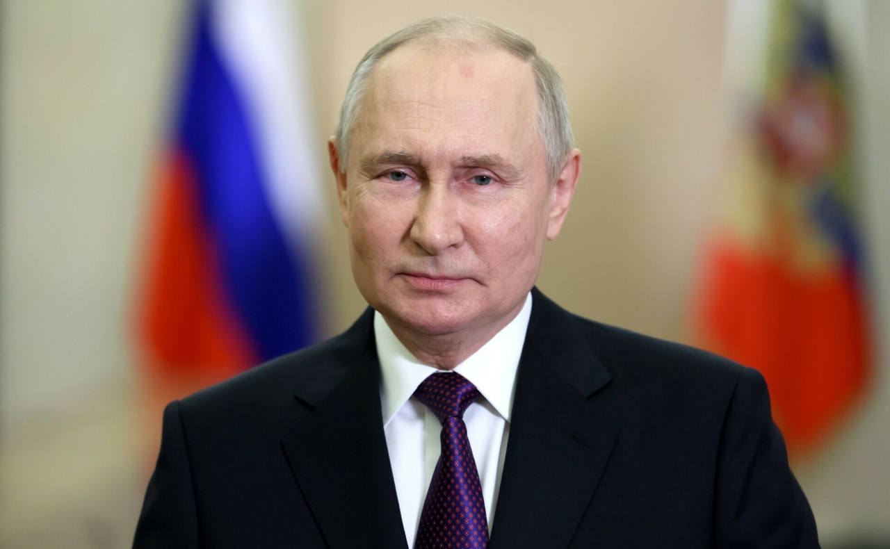 Путин: Профессия учителя — это благородная, важнейшая по сути своей миссия
