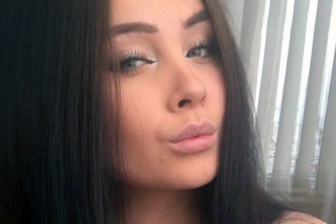 «Она даже глаза не открывает»: как мать пытается вывезти больную дочь из Кореи в Казань