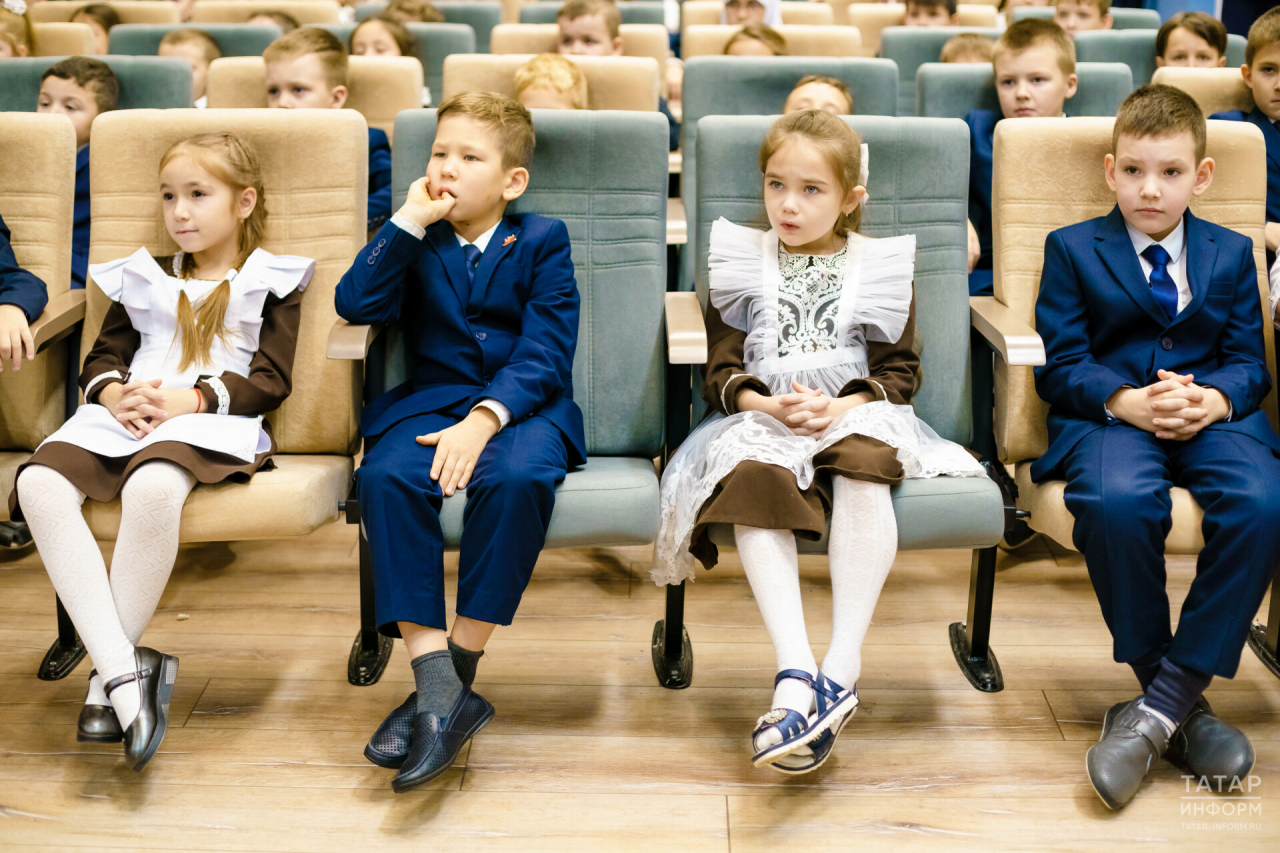 ГОСТ на школьную форму в России вступит в силу в 2025 году