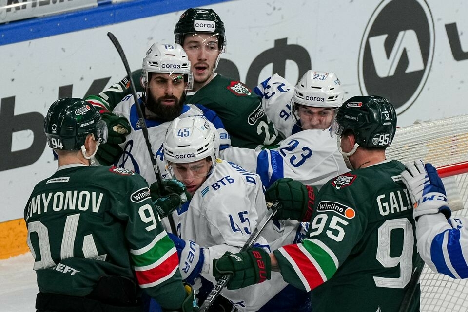 «Ак Барс» выиграл у московского «Динамо» на своем льду