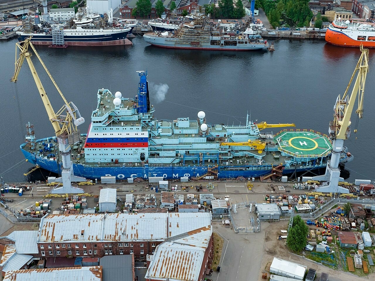 Новый российский атомный ледокол проекта 22220 получил название «Сталинград»