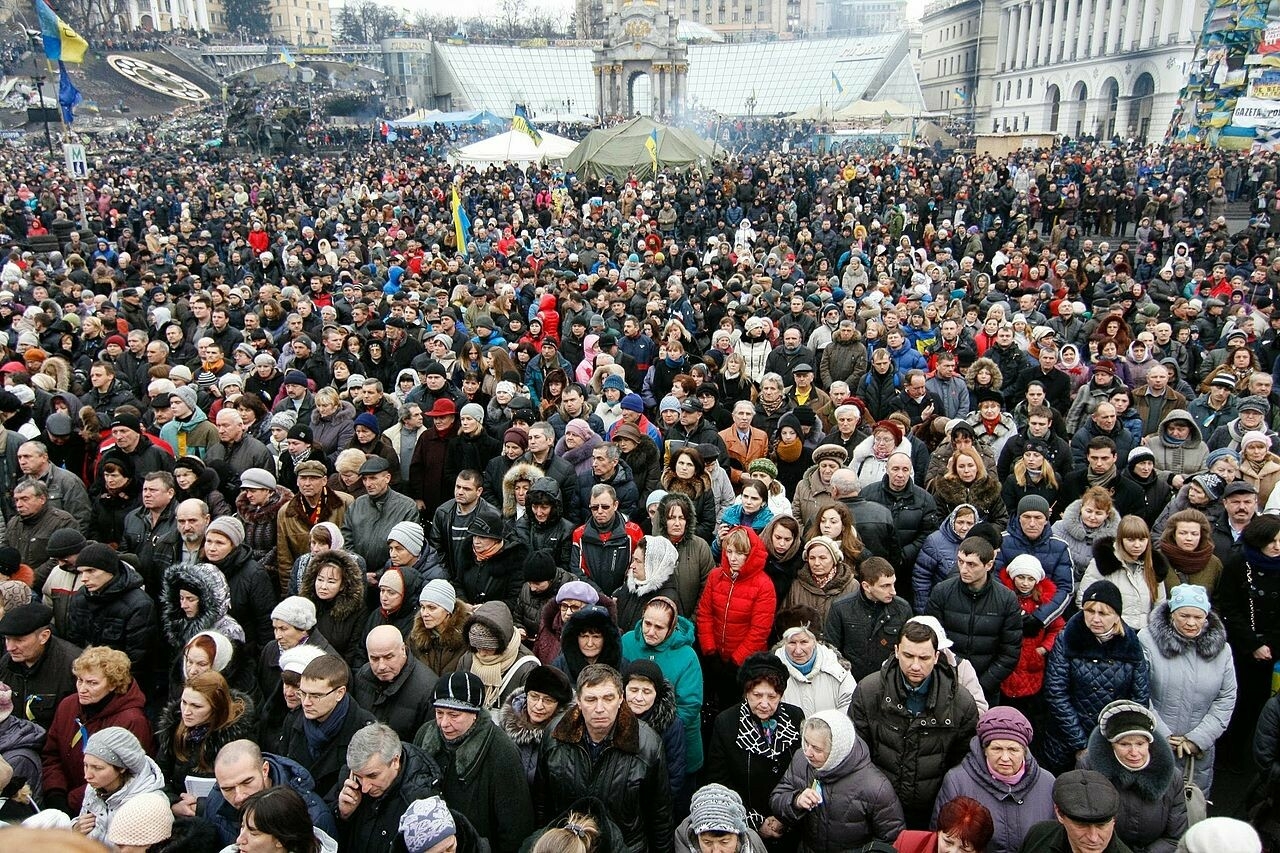 Евромайдану – 10 лет: к чему привели Киев лозунги Майдана и печеньки Госдепа США