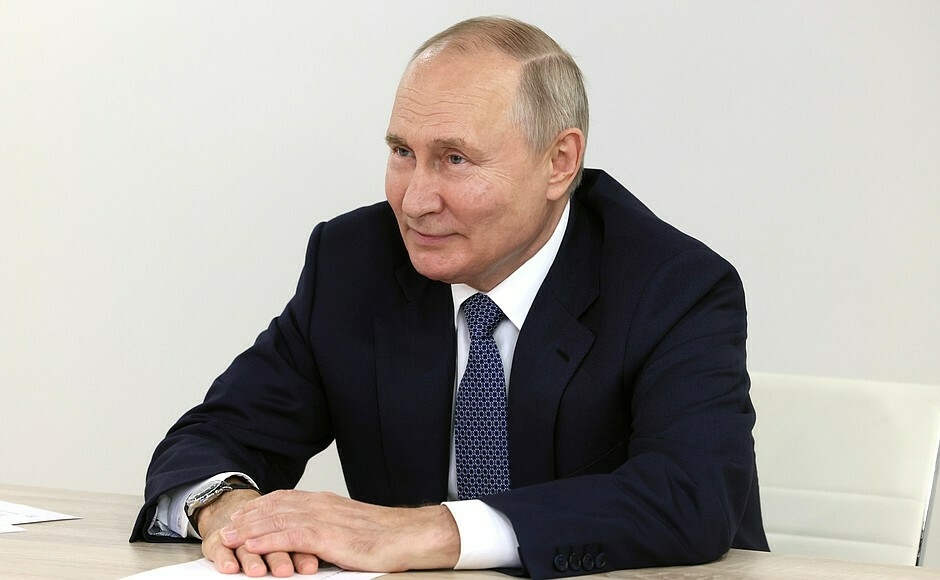 Путин: Поисковое движение вносит огромный вклад в изучение истории Отечества