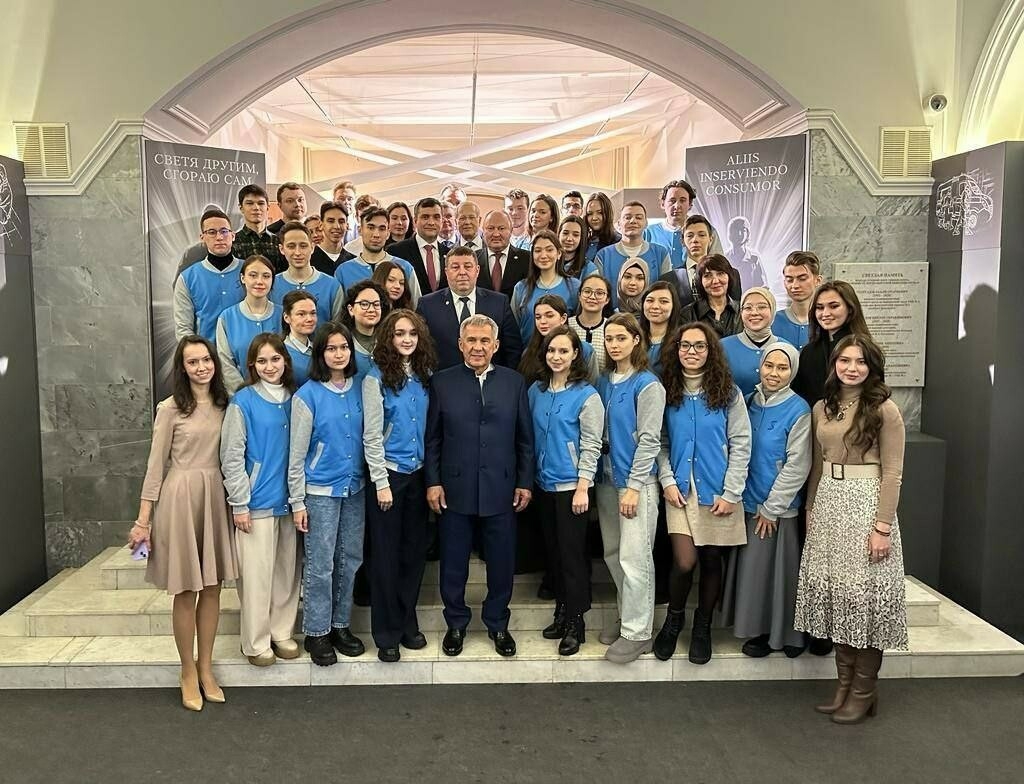 Минниханов встретился со студентами московского медуниверситета из Татарстана