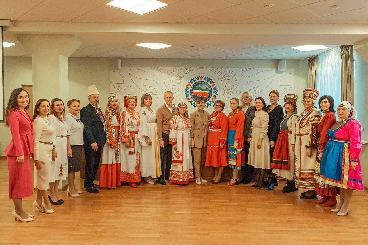 «Душа нации»: три педагога родных языков из Агрызского района признаны лучшими в РТ