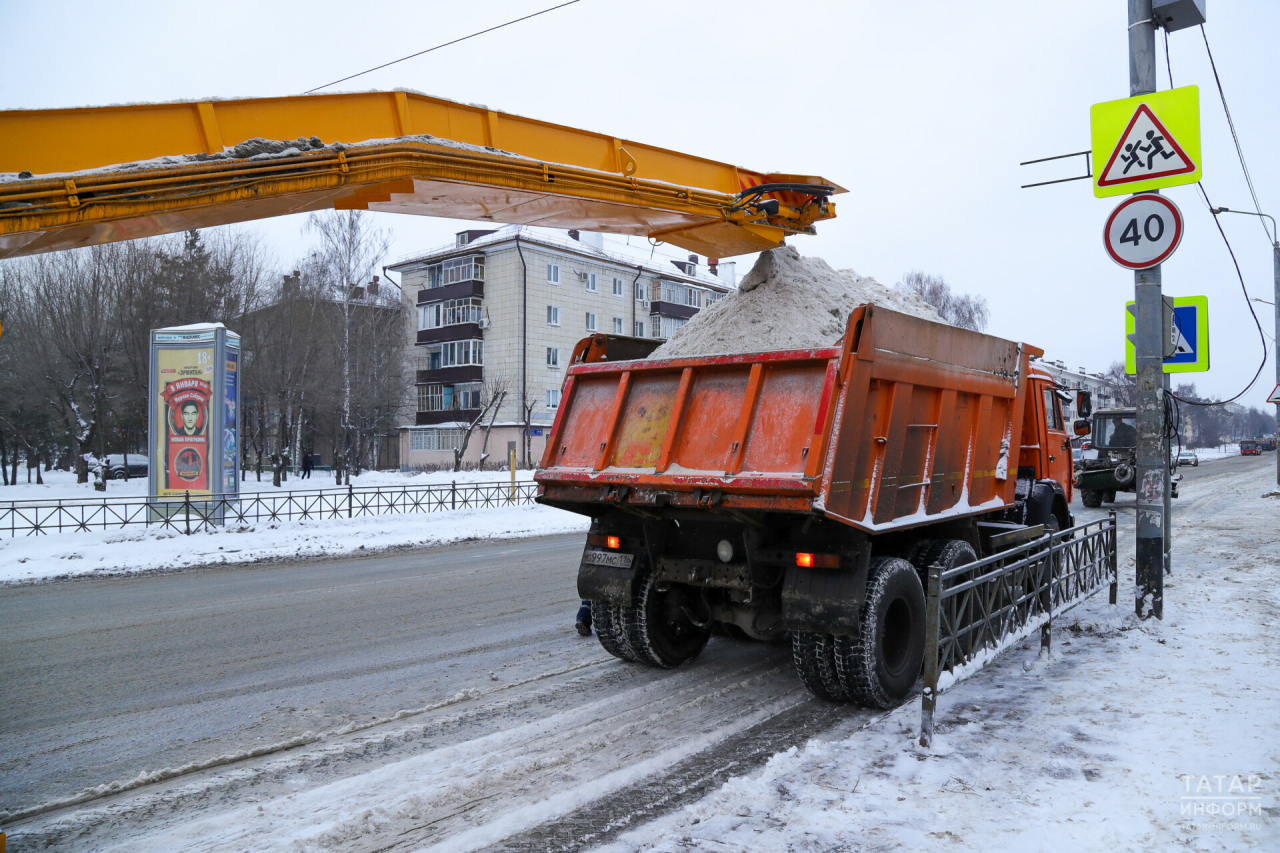 За минувшую неделю 22,7 тонны снега вывезли в Вахитовском и Приволжском районах Казани