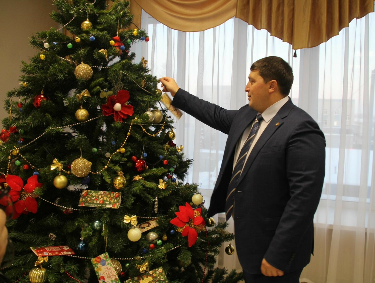 «Дед Мороз письмо получил»: мэр Менделеевска Беляев исполнит мечту 10-летней девочки