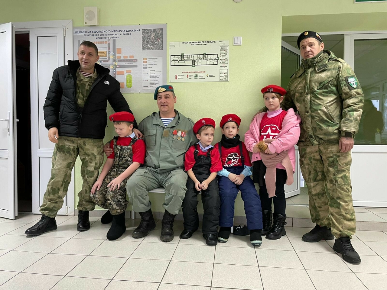 «Идет вперед вопреки страхам»: ветераны СВО рассказали болгарцам, как становятся героями