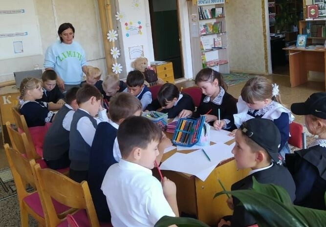 «Самое ценное и дорогое»: нижнекамские дети написали письма бойцам СВО