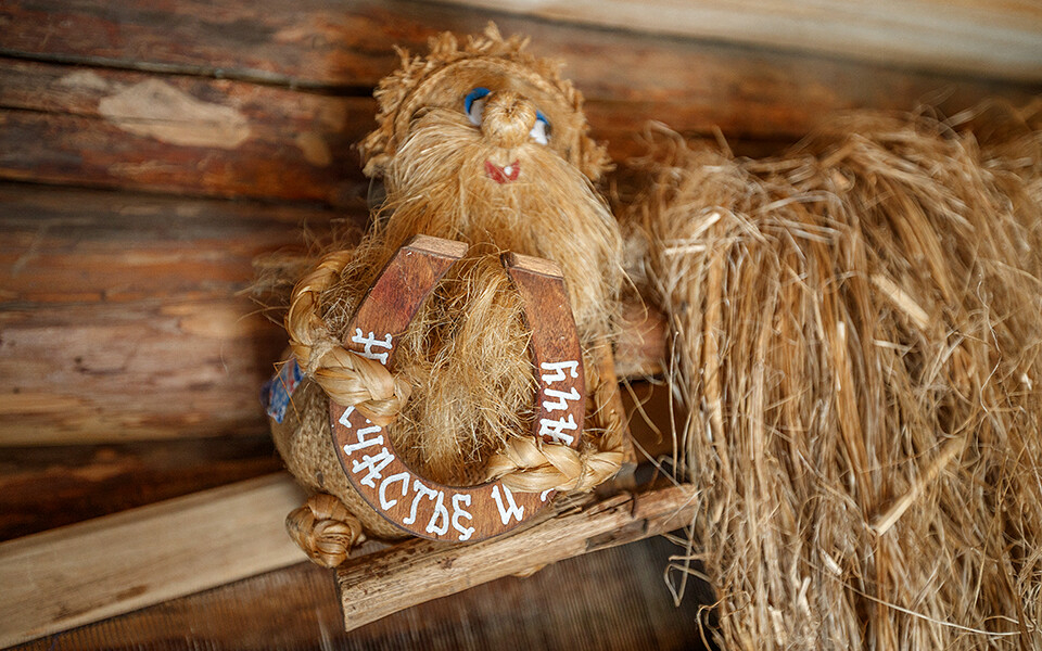 «Домовой – это черт, а денежная жаба – идол»: как и для чего нужно освящать квартиру