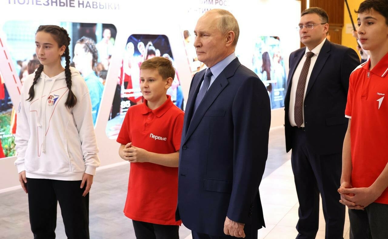 Школьница из Татарстана рассказала Путину об опыте участия в «Движении первых»
