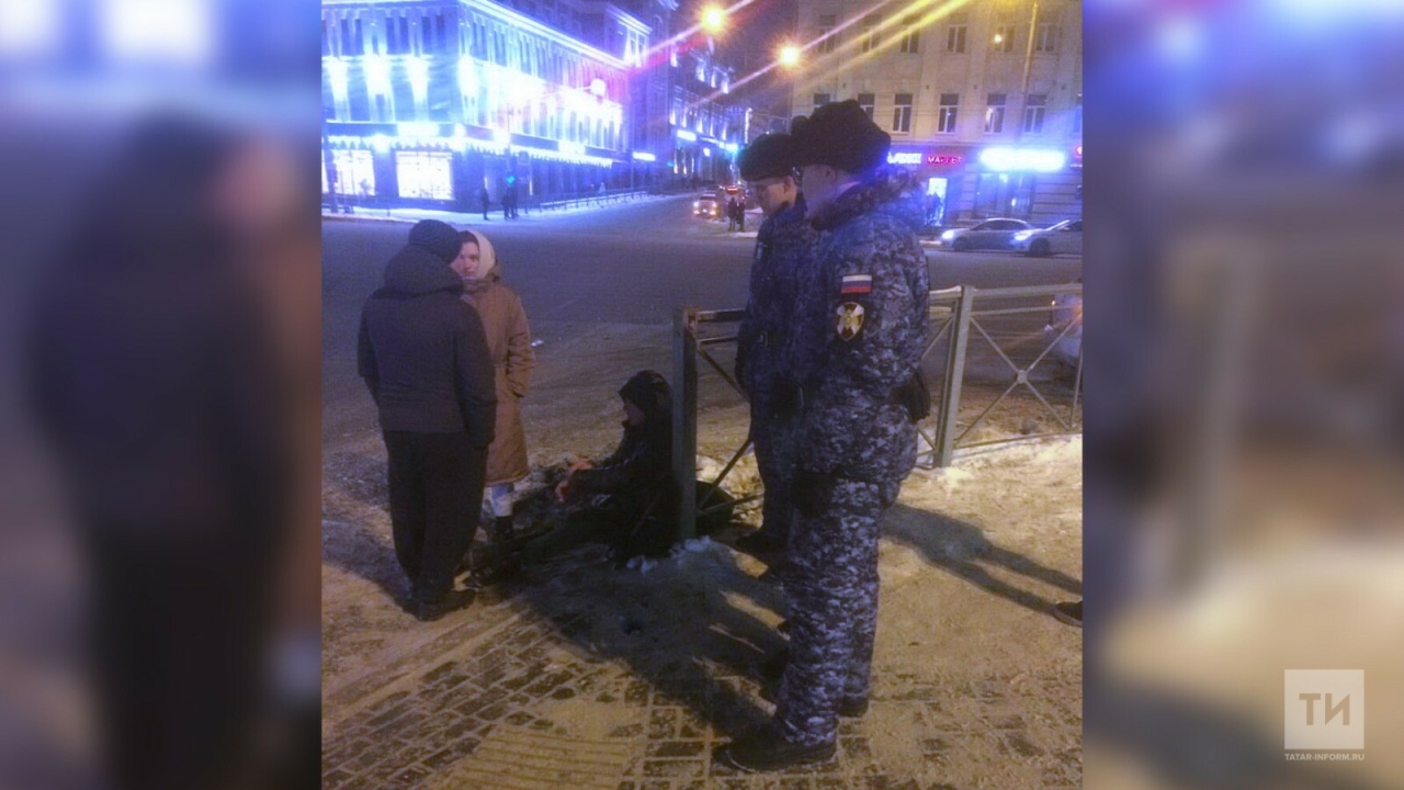 В Казани росгвардейцы помогли мужчине, которого сбил автомобиль
