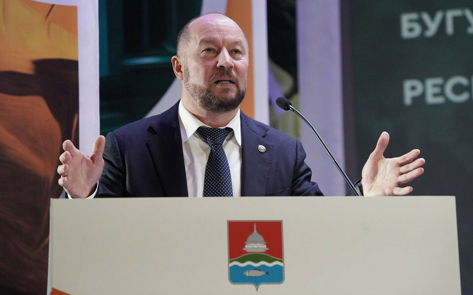 Сафаров в Бугульме: «У вас есть 18 предприятий, которые платят ниже МРОТ. Это нехорошо»