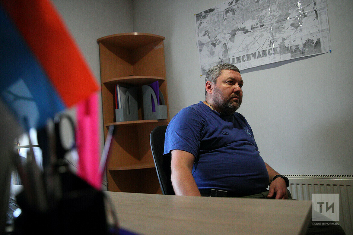 Могилы во дворах и человеческий страх: каким Евгений Варакин увидел Лисичанск