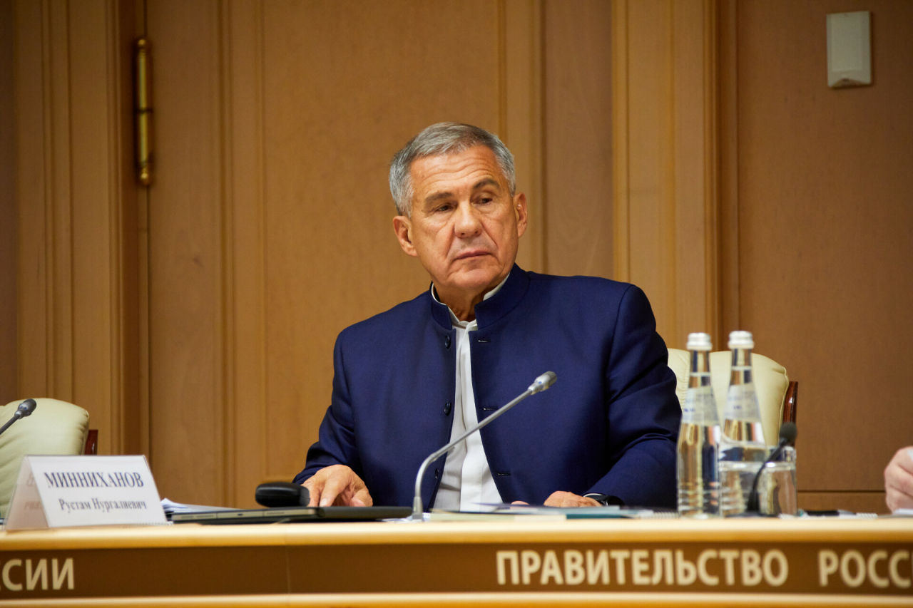 Минниханов принял участие в первом заседании оргкомитета KazanForum в Москве