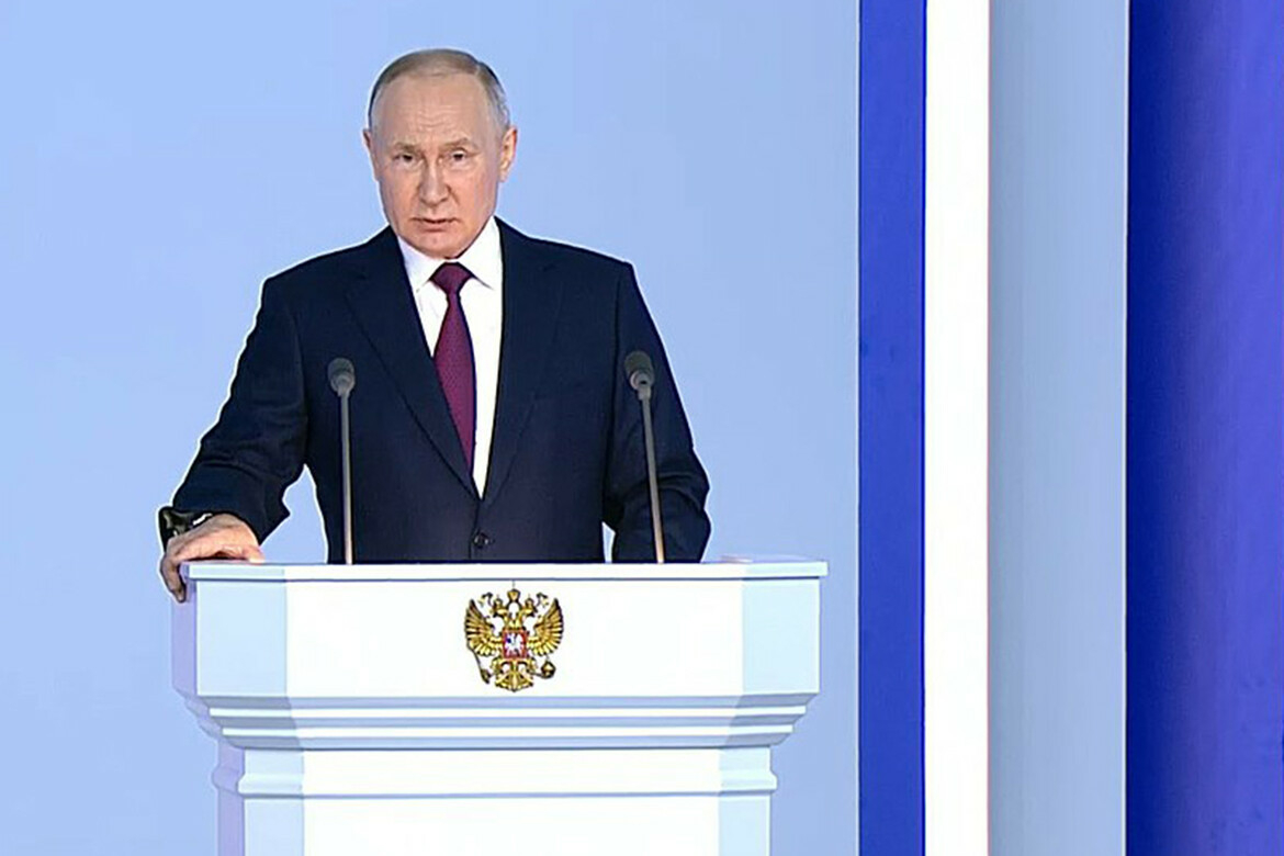 Путин рассказал об ответе России на поставки Киеву дальнобойных ракет