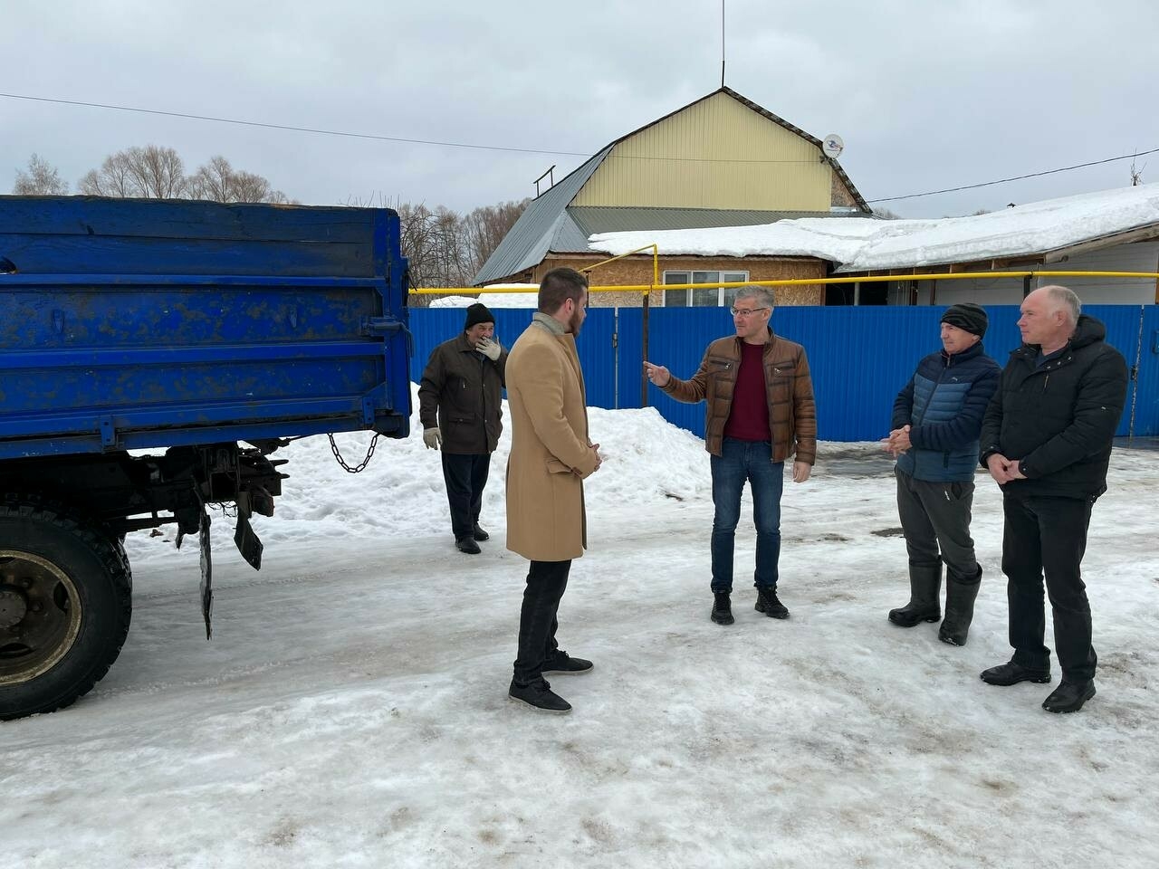 Татарстанские депутаты оказали поддержку семье мобилизованного из Зеленодольского района