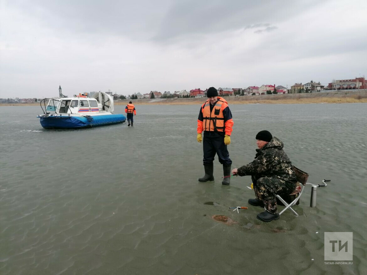 «Выход на лед может закончиться печально»: челнинцев призвали завязать с зимней рыбалкой