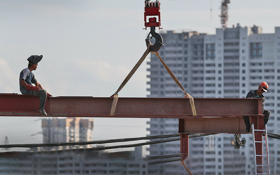 «Не хотите ли снизить цены?»: ЦБ и Минстрой намерены урезать аппетит застройщиков