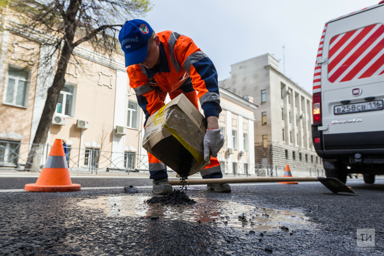 На 78 тыс. квадратных метров региональных дорог в Татарстане выполнен ямочный ремонт