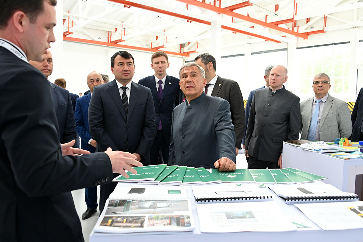 «Открыть для себя рынки Центральной Азии»: зачем Минниханов поехал в Узбекистан