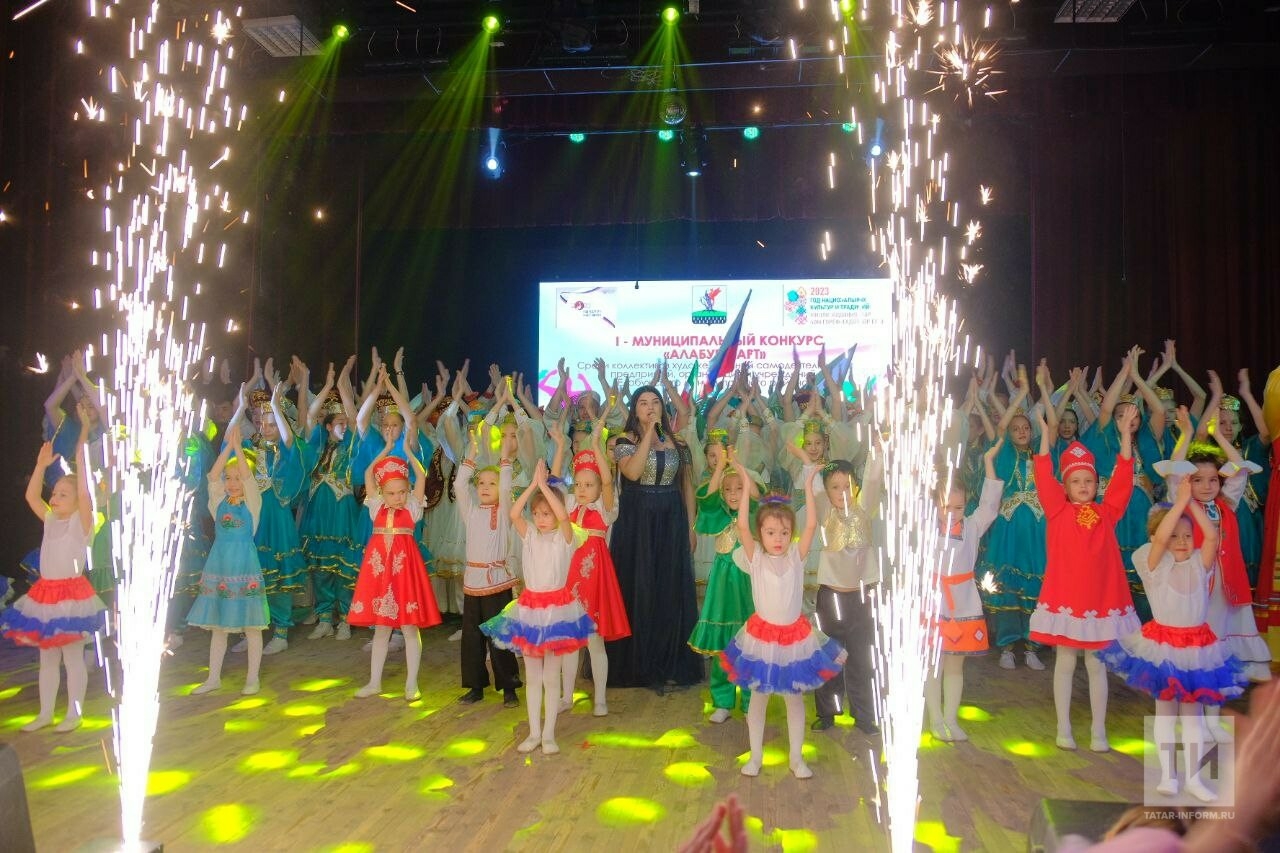 В Елабуге выбирают самого творческого педагога