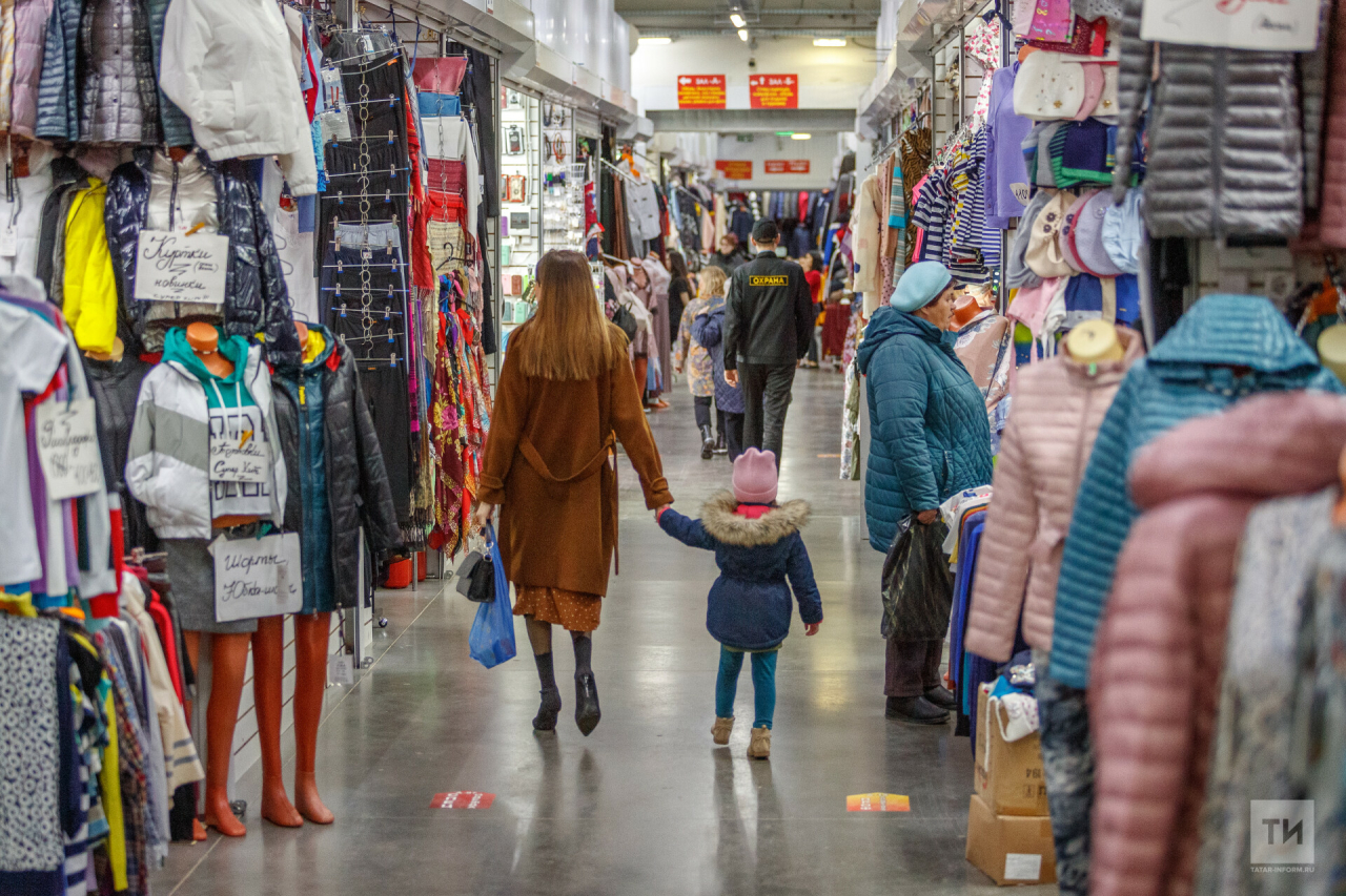 «Население начало тратить сбережения»: в Татарстане оживает потребительский рынок