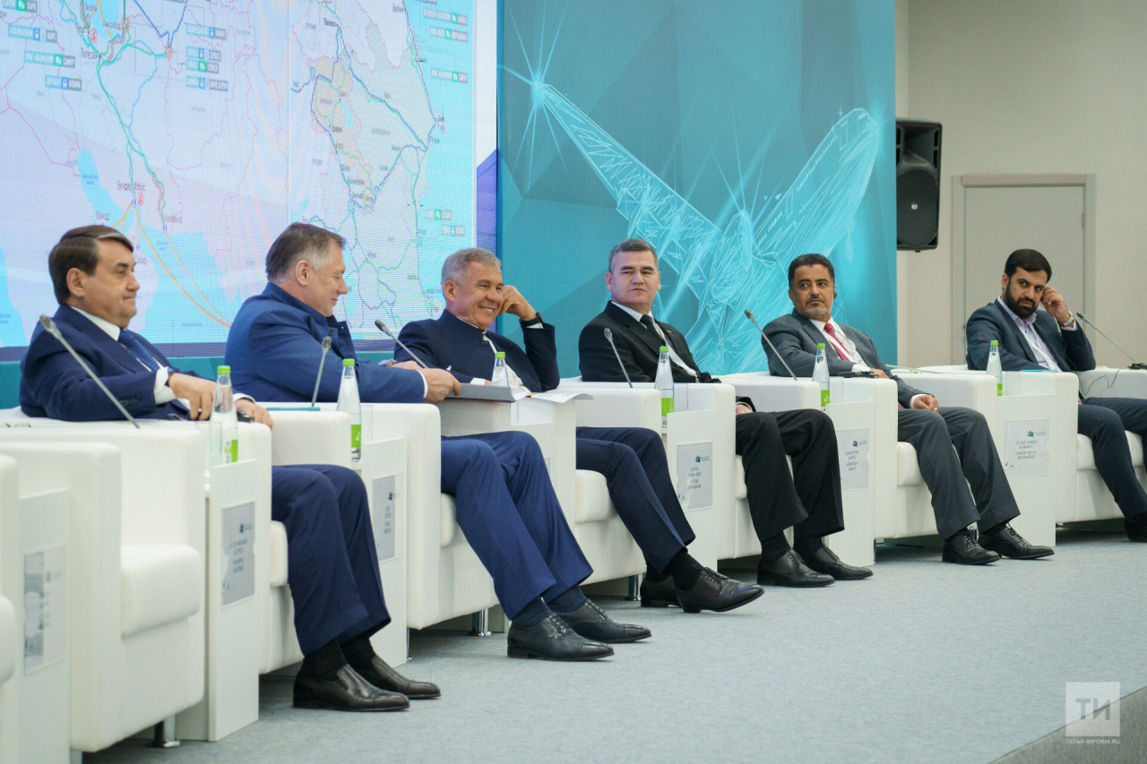 Минниханов: Татарстан готов встроиться в транспортный коридор «Север — Юг»