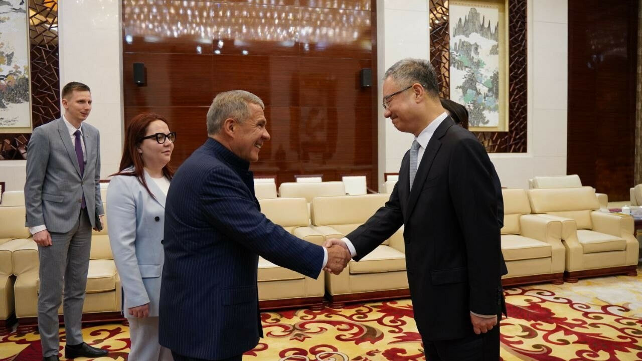 Минниханов встретился с губернатором китайской провинции Аньхой Ван Циньсянем