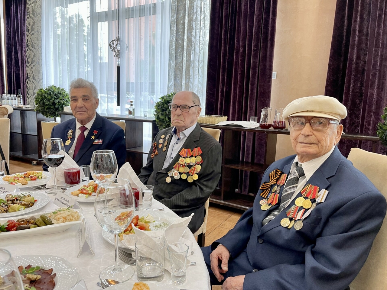 Ветераны и участники спецоперации побывали на торжественном обеде в Челнах