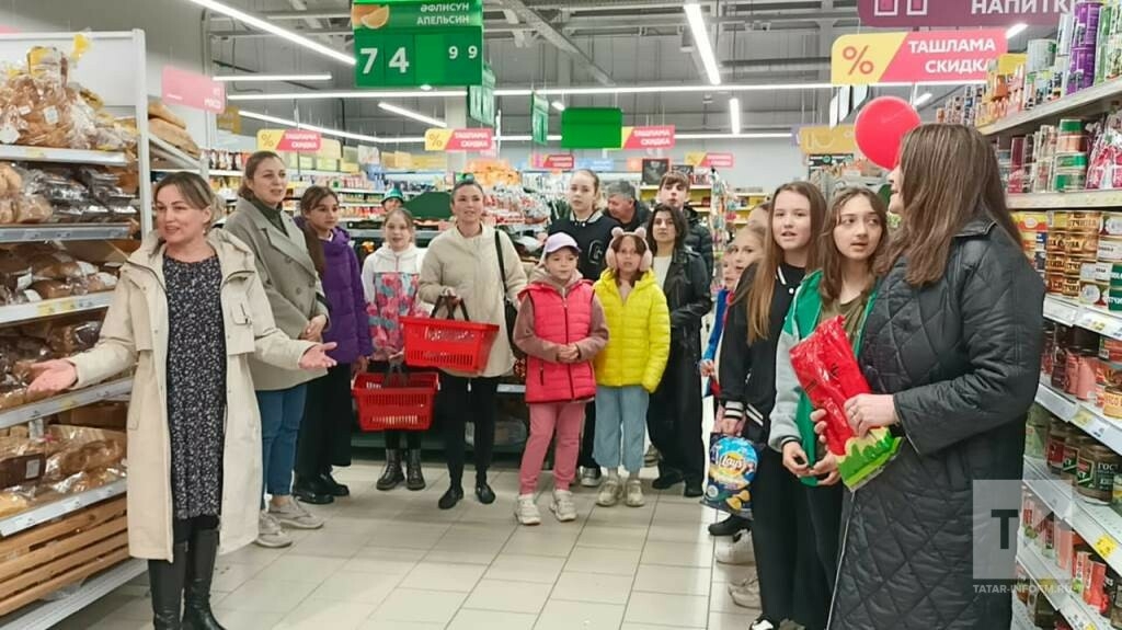 Пел весь супермаркет: покупатели магазина в Лаишево поддержали флешмоб ко Дню Победы