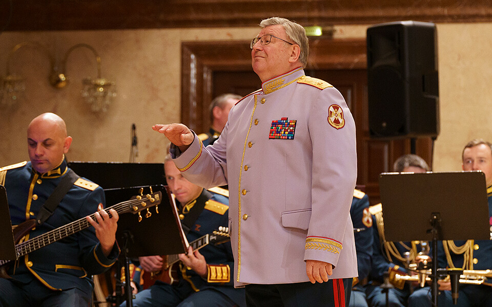 Дирижер оркестра Росгвардии РФ: «Мы поем в госпиталях, даже когда перед нами один боец»