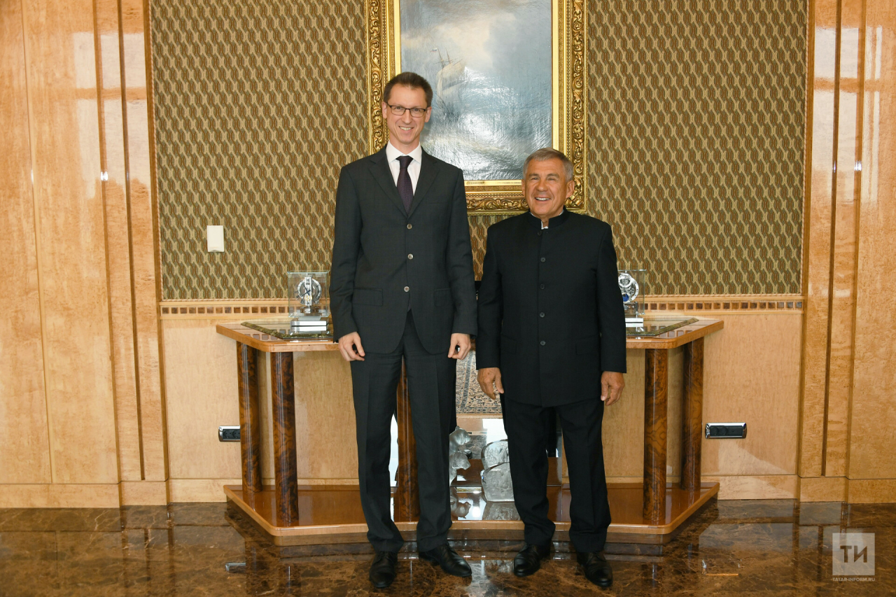 Минниханов встретился с президентом Всероссийской федерации легкой атлетики Ивановым