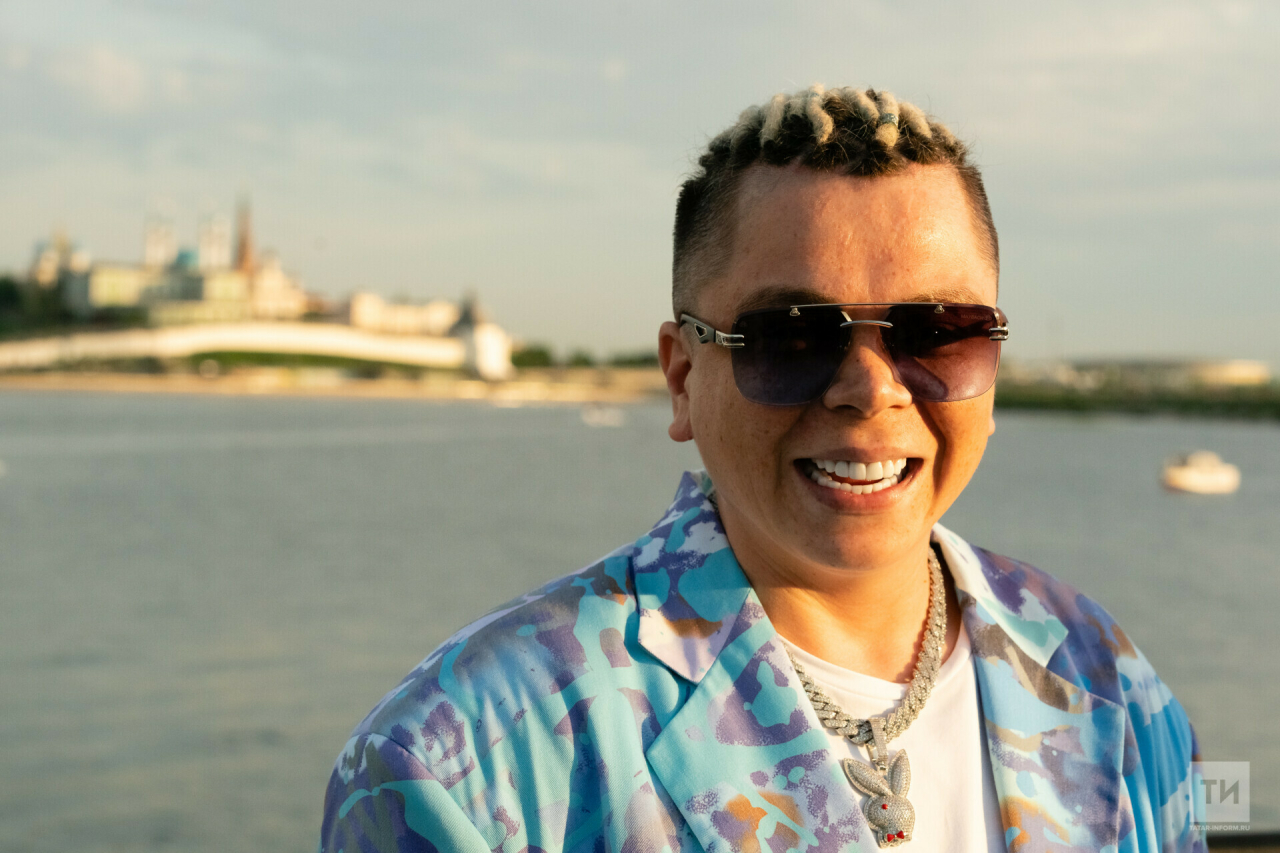 Элвин Грей презентует новый трек на концерте в честь Дня химика в Казани