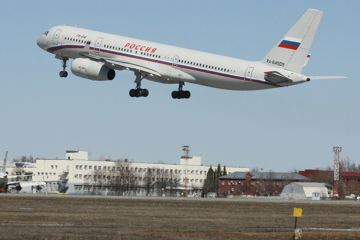 Минниханов объяснил, почему Татарстану поставили задачу выпускать по 20 Ту-214 в год
