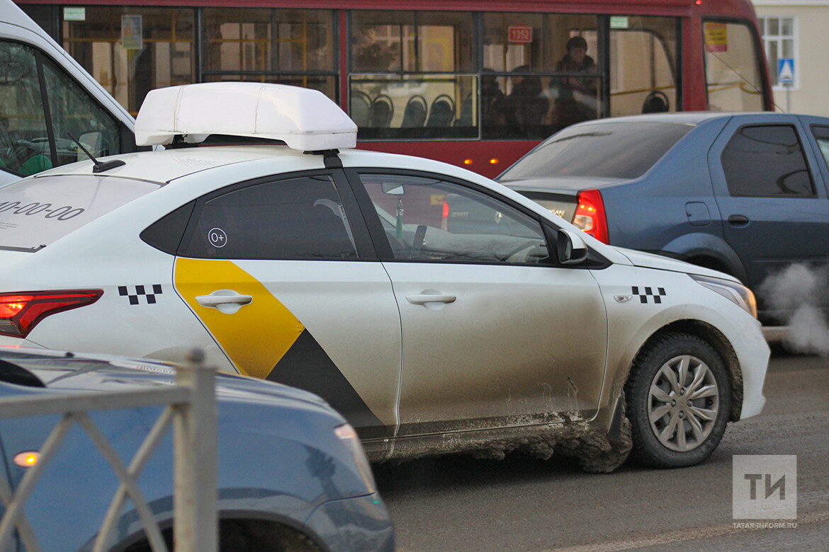 Безопасность и рост цен: что даст «цветная революция» такси в Казани?