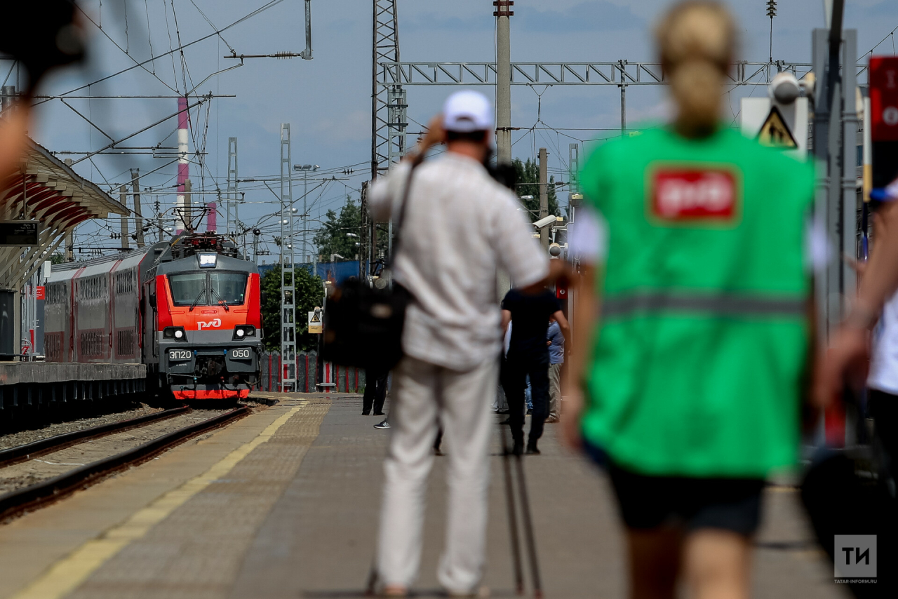 Два дополнительных поезда для болельщиков назначены из Москвы в Казань