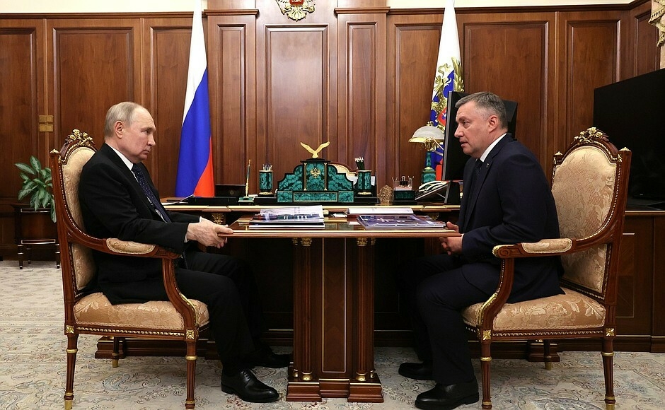 «Крепкие ребята»: Путин передал привет сибирякам, участвующим в СВО