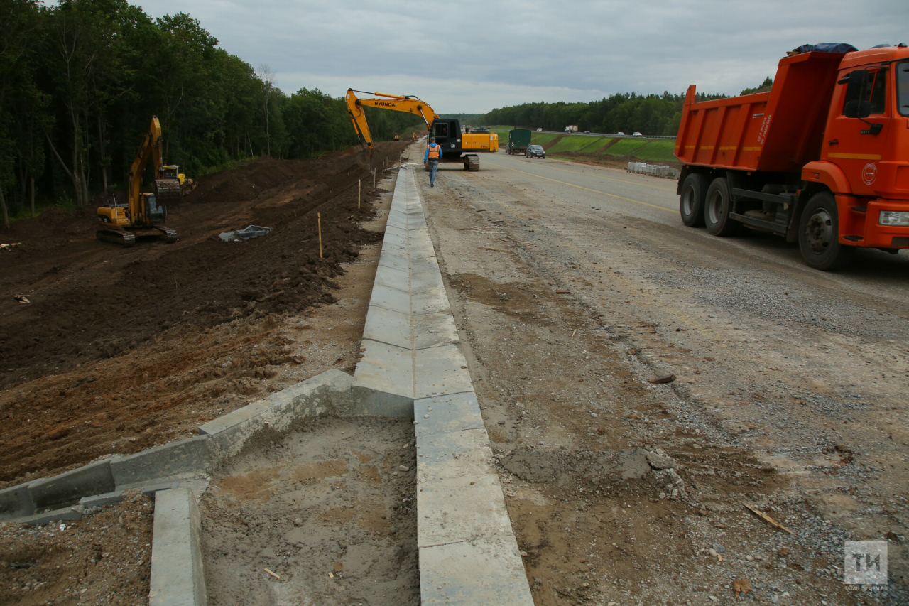 В строительстве дороги Алексеевское – Альметьевск задействовали дорожников из Беларуси