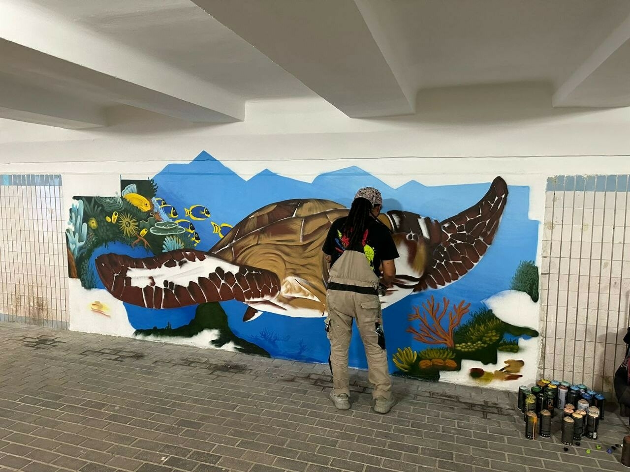 Известный художник изобразит подводный мир в подземке Набережных Челнов