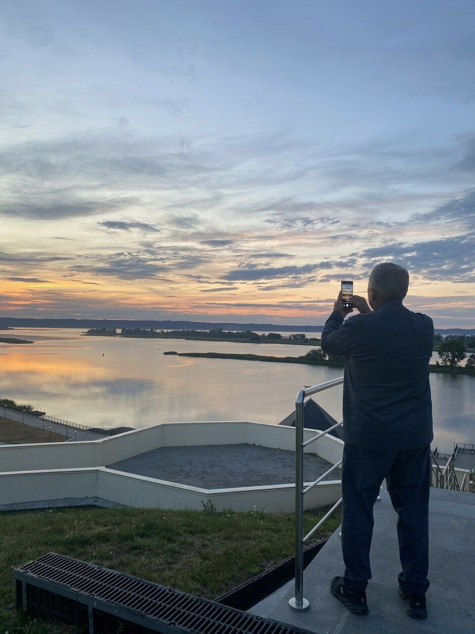 Минниханов поделился фотографиями вечернего Болгара