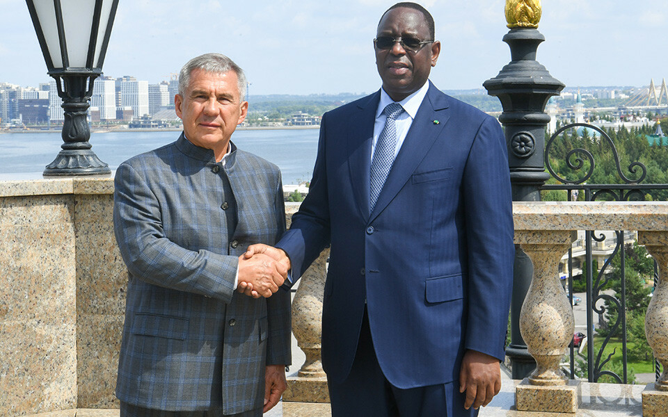 Майка Карадениза, ислам и бизнес: почему лидер Сенегала нанес ответный визит Минниханову