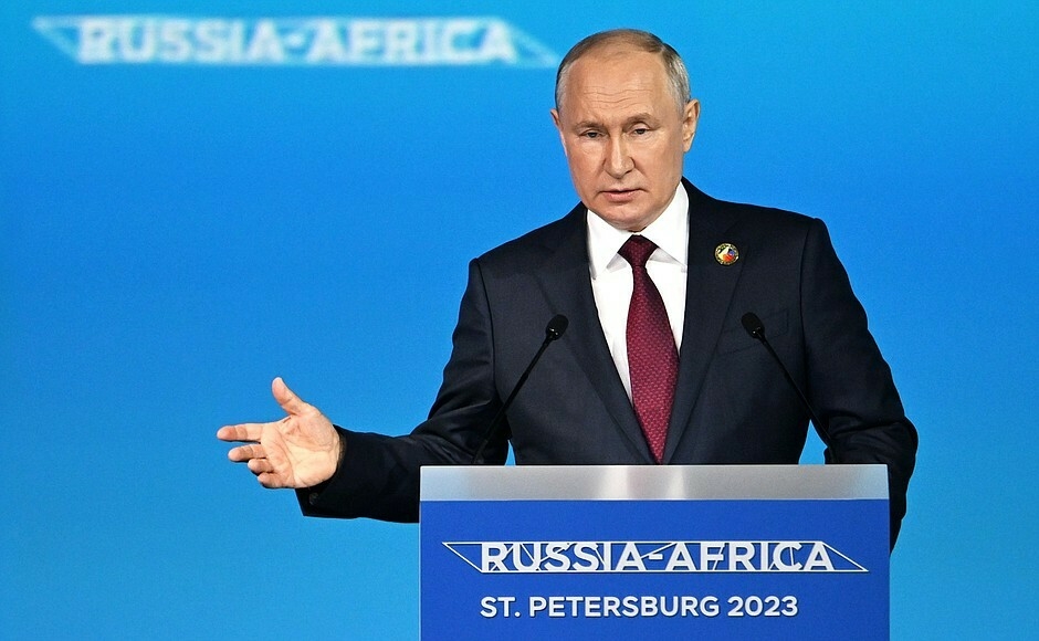 Путин назвал причину прекращения зерновой сделки