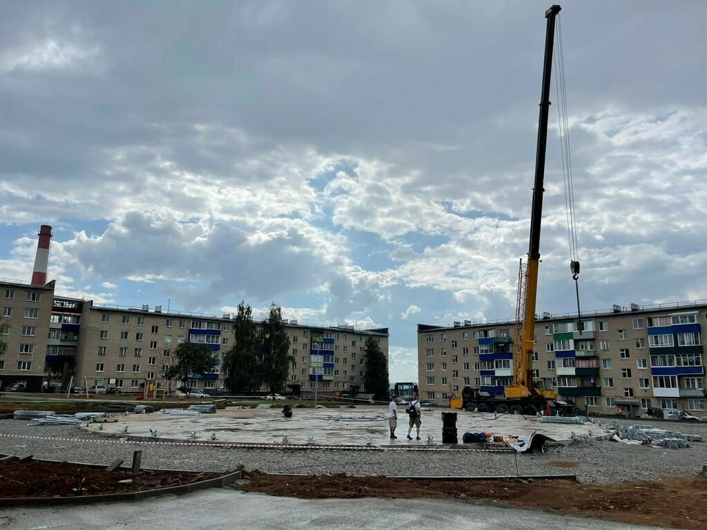 В Менделеевске начали устанавливать стеклянный купол, претендующий на рекорд России