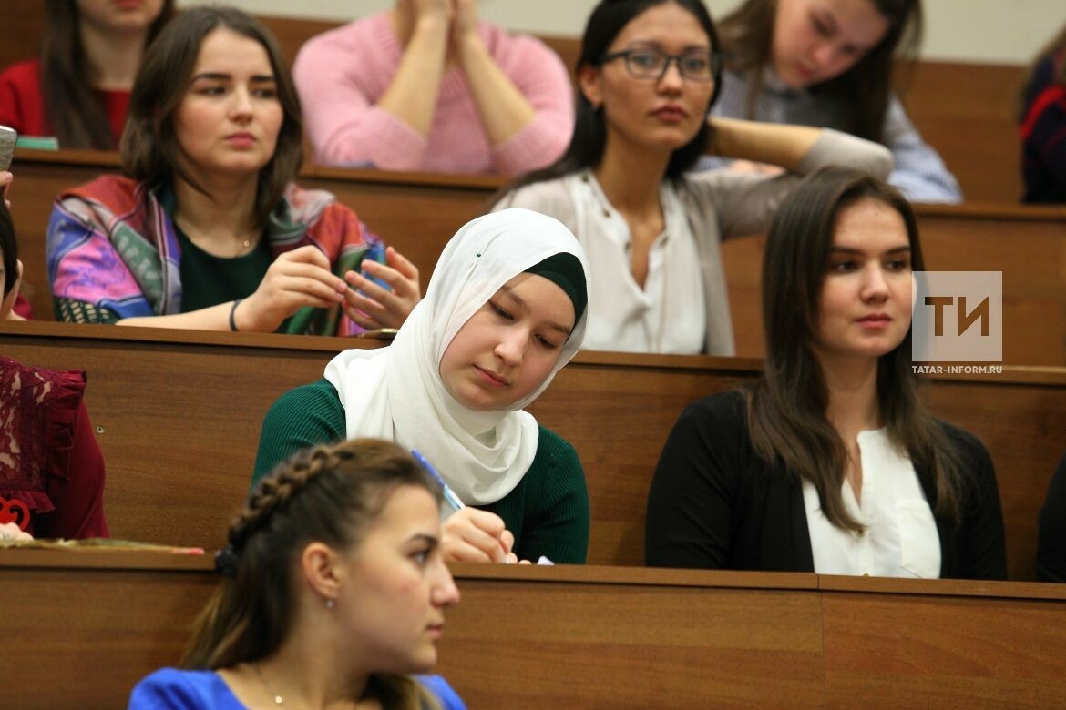 В Госдуму внесли законопроект о назначении стипендии для студентов не ниже МРОТ