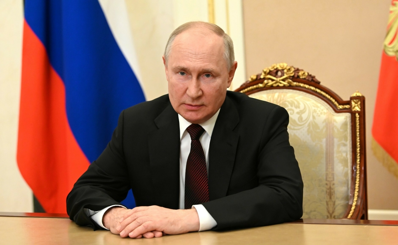 Путин присвоил почетное наименование четырем бригадам и одному полку