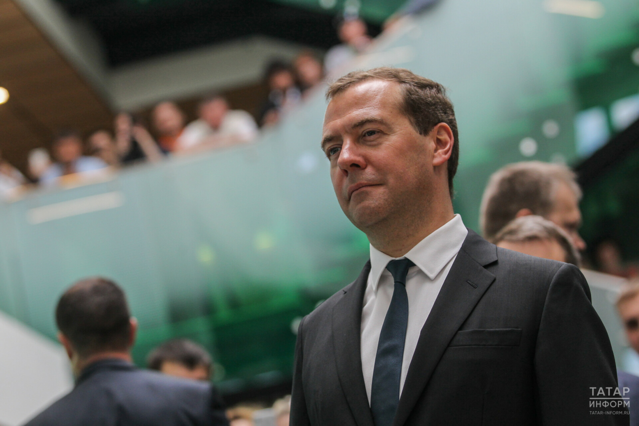 Медведев сравнил население Украины с шагреневой кожей