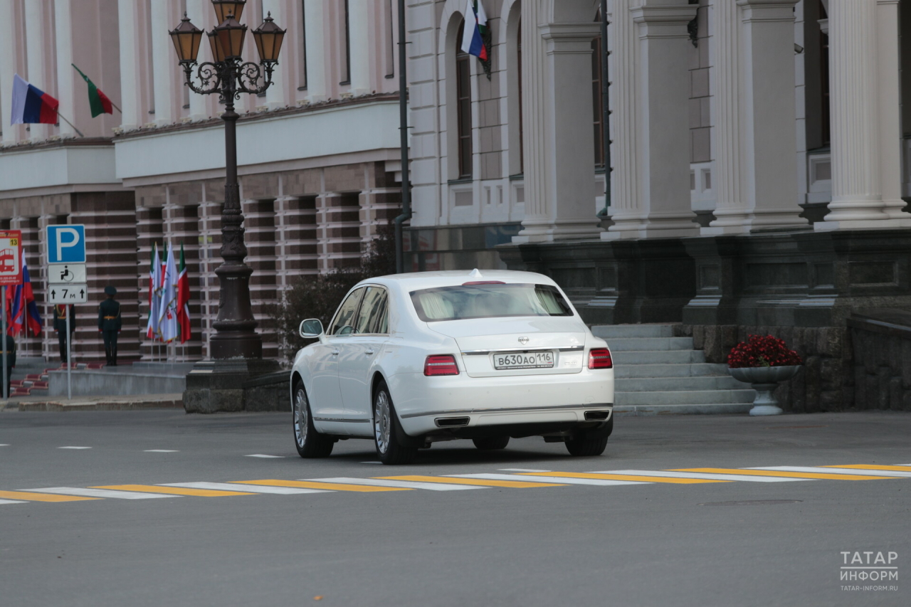 В Госдуме поддержали инициативу Путина пересадить чиновников на отечественные авто